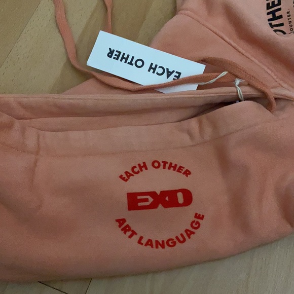 Each x Other - Picture 8 of 8